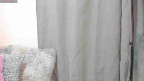 Snapshot of valery_kils chatting on May 2, 9:03 am VALERY online show from May 2, 9:03 am