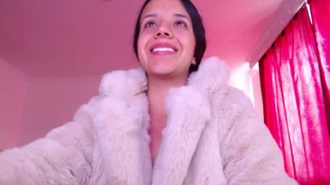 Snapshot of valery_meer_ chatting on May 12, 11:40 am Valeria online show from May 12, 11:40 am