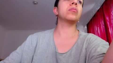 Snapshot of valery_meer_ chatting on May 29, 12:25 pm Valeria online show from May 29, 12:25 pm