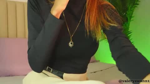 Snapshot of valery_swan1 chatting on November 20, 4:01 am Valery swan1 online show from November 20, 4:01 am