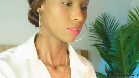 Snapshot of valery_swan1 chatting on November 26, 9:43 am Valery swan1 online show from November 26, 9:43 am