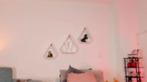 call me Maria online show from January 14, 3:01 am