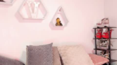 call me Maria online show from March 5, 4:52 am