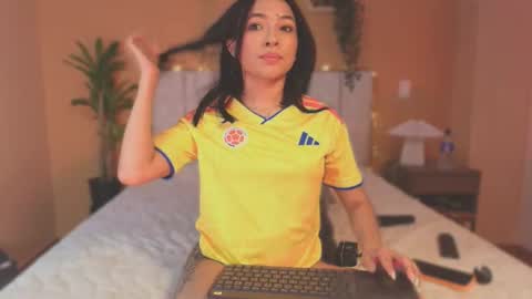 call me Maria online show from June 24, 5:50 am