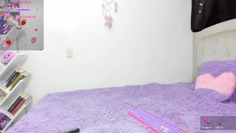 Snapshot of valerymind chatting on December 14, 4:01 am Valery Min online show from December 14, 4:01 am