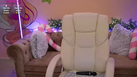 Snapshot of valerymurr chatting on December 17, 8:04 pm V A L E R Y M U R online show from December 17, 8:04 pm