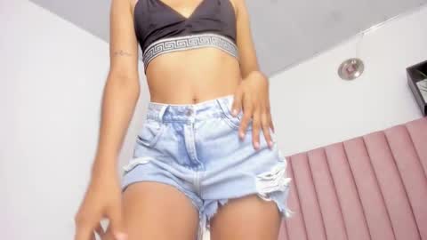 Snapshot of valerysanchezx chatting on December 2, 11:48 am Lorena online show from December 2, 11:48 am