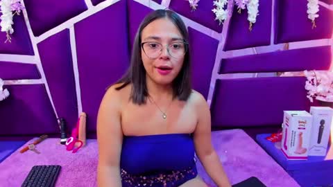 Snapshot of valerysweety__ chatting on July 2, 3:23 am ValerySweety online show from July 2, 3:23 am