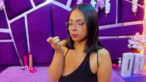 Snapshot of valerysweety__ chatting on July 15, 3:01 am ValerySweety online show from July 15, 3:01 am