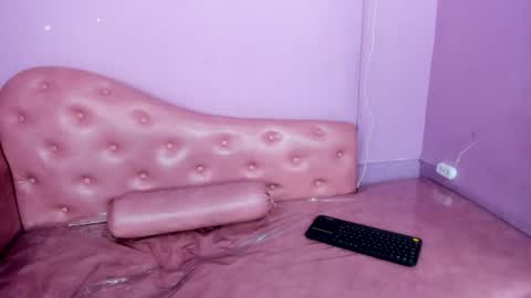 Snapshot of valeryysalasar chatting on July 14, 2:16 am valeryysalasar online show from July 14, 2:16 am