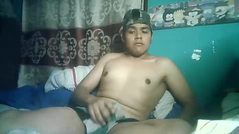 Snapshot of valesh20 chatting on November 24, 12:43 am Valesh19 online show from November 24, 12:43 am