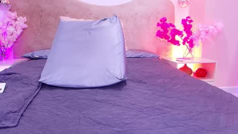 Valeska online show from March 15, 7:20 pm