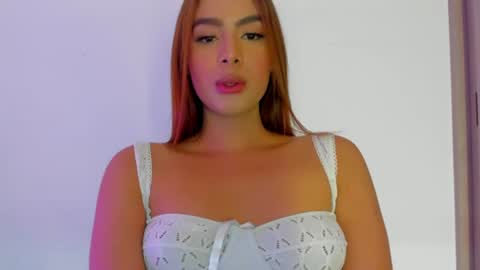 Snapshot of valezny69 chatting on June 12, 11:46 pm Valezny V online show from June 12, 11:46 pm