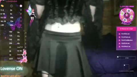 Snapshot of valhanna_ chatting on September 18, 12:12 am Valhanna online show from September 18, 12:12 am