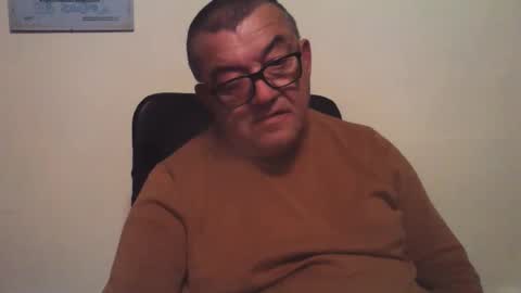 Snapshot of valio6969 chatting on March 18, 4:21 pm valio online show from March 18, 4:21 pm