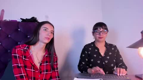 Valkiria and Dione online show from February 9, 7:51 pm