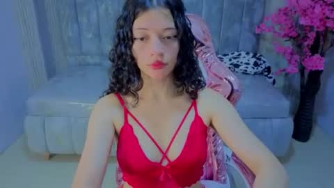Valkiria  online show from June 19, 1:15 pm