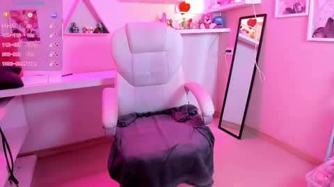 Snapshot of valkiria_ponce chatting on May 12, 4:53 am Valkiria online show from May 12, 4:53 am