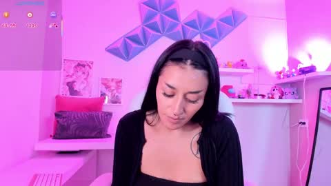 Snapshot of valkiria_ponce chatting on May 25, 4:29 am Valkiria online show from May 25, 4:29 am