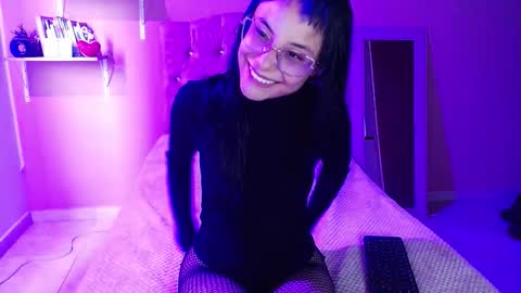 Snapshot of valkiry_ chatting on November 6, 6:09 pm valkiry_ online show from November 6, 6:09 pm
