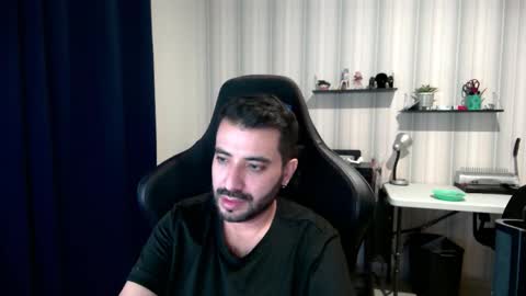 Roberto Carlos online show from October 23, 12:21 am