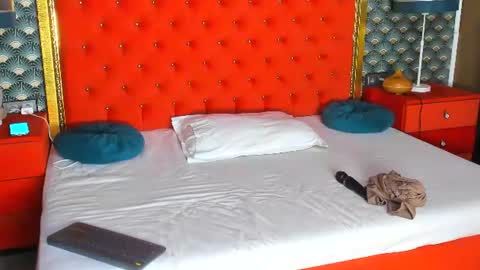 Snapshot of valleriejonnes chatting on July 19, 7:06 pm Valerie Val V online show from July 19, 7:06 pm