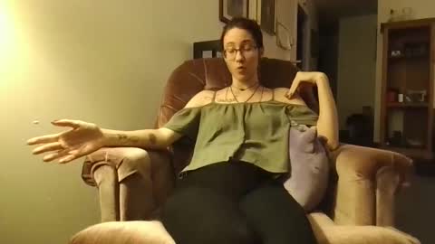 Snapshot of valleriestarr chatting on December 20, 6:08 am Vallerie Starr online show from December 20, 6:08 am