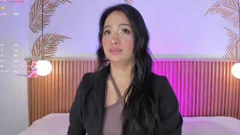 Snapshot of valleriie_ chatting on June 21, 3:47 pm valleriie_ online show from June 21, 3:47 pm