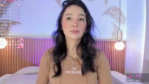 Snapshot of valleriie_ chatting on July 11, 4:21 pm valleriie_ online show from July 11, 4:21 pm