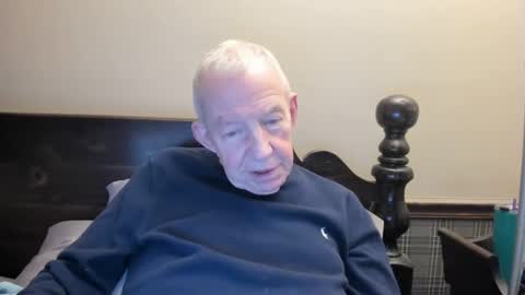 Snapshot of valleylaker chatting on December 13, 1:22 pm valleylaker online show from December 13, 1:22 pm