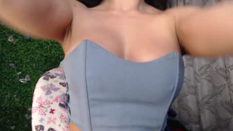 Snapshot of valquiria_sirgun chatting on June 23, 9:51 am valquiria_sirgun online show from June 23, 9:51 am