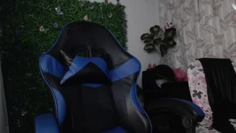Snapshot of valquiria_sirgun chatting on July 2, 9:37 am valquiria_sirgun online show from July 2, 9:37 am