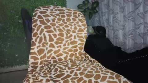 Snapshot of valquiria_sirgun chatting on July 31, 10:36 am valquiria_sirgun online show from July 31, 10:36 am
