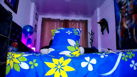 Valen santorini online show from June 27, 10:48 pm