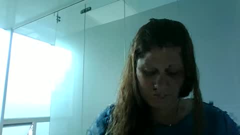 Snapshot of valu2208 chatting on October 8, 2:47 pm valu2208 online show from October 8, 2:47 pm