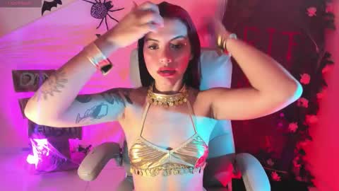 Snapshot of valu_57 chatting on October 10, 8:52 pm Valu online show from October 10, 8:52 pm