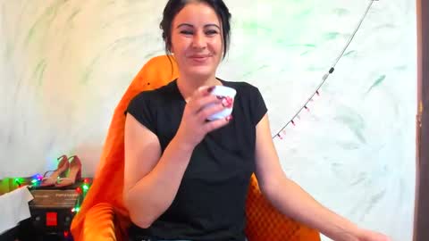 valentina online show from January 4, 8:17 am