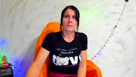 valentina online show from February 4, 5:01 pm