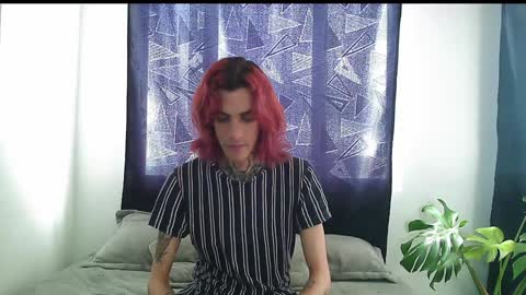 Snapshot of vamp_noah chatting on December 1, 6:30 pm Vamp Noah and Dan online show from December 1, 6:30 pm