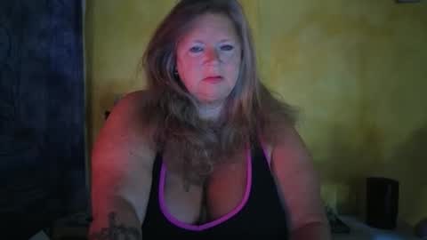 vampwoman online show from March 31, 7:31 am