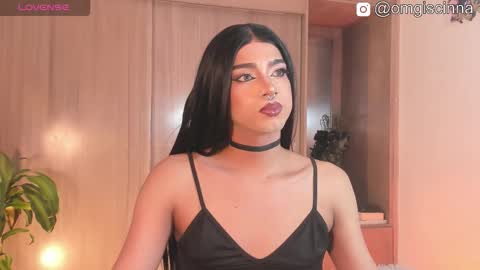 Snapshot of vampy__cinna chatting on November 30, 11:14 am Cinnamon online show from November 30, 11:14 am