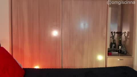 Snapshot of vampy__cinna chatting on May 30, 7:00 pm Cinnamon online show from May 30, 7:00 pm