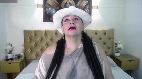 Vampy Bael online show from October 25, 8:03 pm