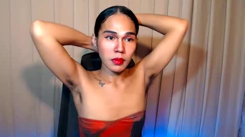Snapshot of vampy_ebony_laxine chatting on June 8, 5:24 pm vampy_ebony_laxine online show from June 8, 5:24 pm