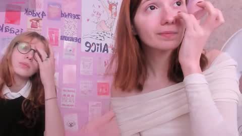 Snapshot of van__candy chatting on November 14, 7:51 am Alice Vanessa online show from November 14, 7:51 am