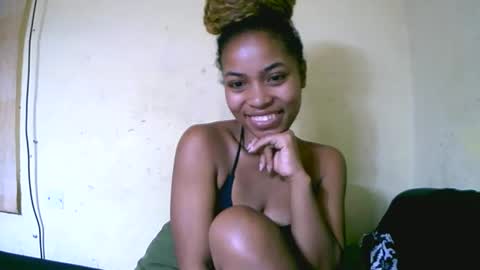 vanah344375 online show from September 25, 11:41 pm