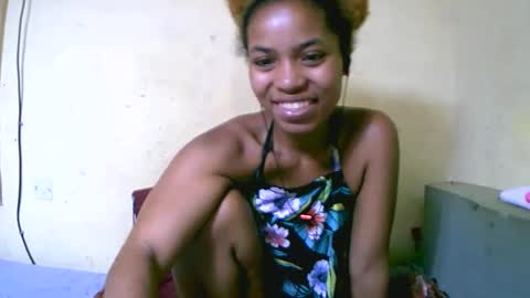 vanah344375 online show from October 17, 7:38 pm