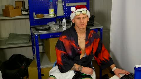 Snapshot of vance_rulez chatting on December 22, 1:00 pm Vance online show from December 22, 1:00 pm