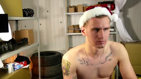 Snapshot of vance_rulez chatting on December 26, 12:49 pm Vance online show from December 26, 12:49 pm