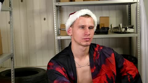 Snapshot of vance_rulez chatting on December 27, 12:56 pm Vance online show from December 27, 12:56 pm